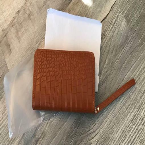 Faux leather snakeskin textured zippered wallet 8”x4” brown tan clutch handbag